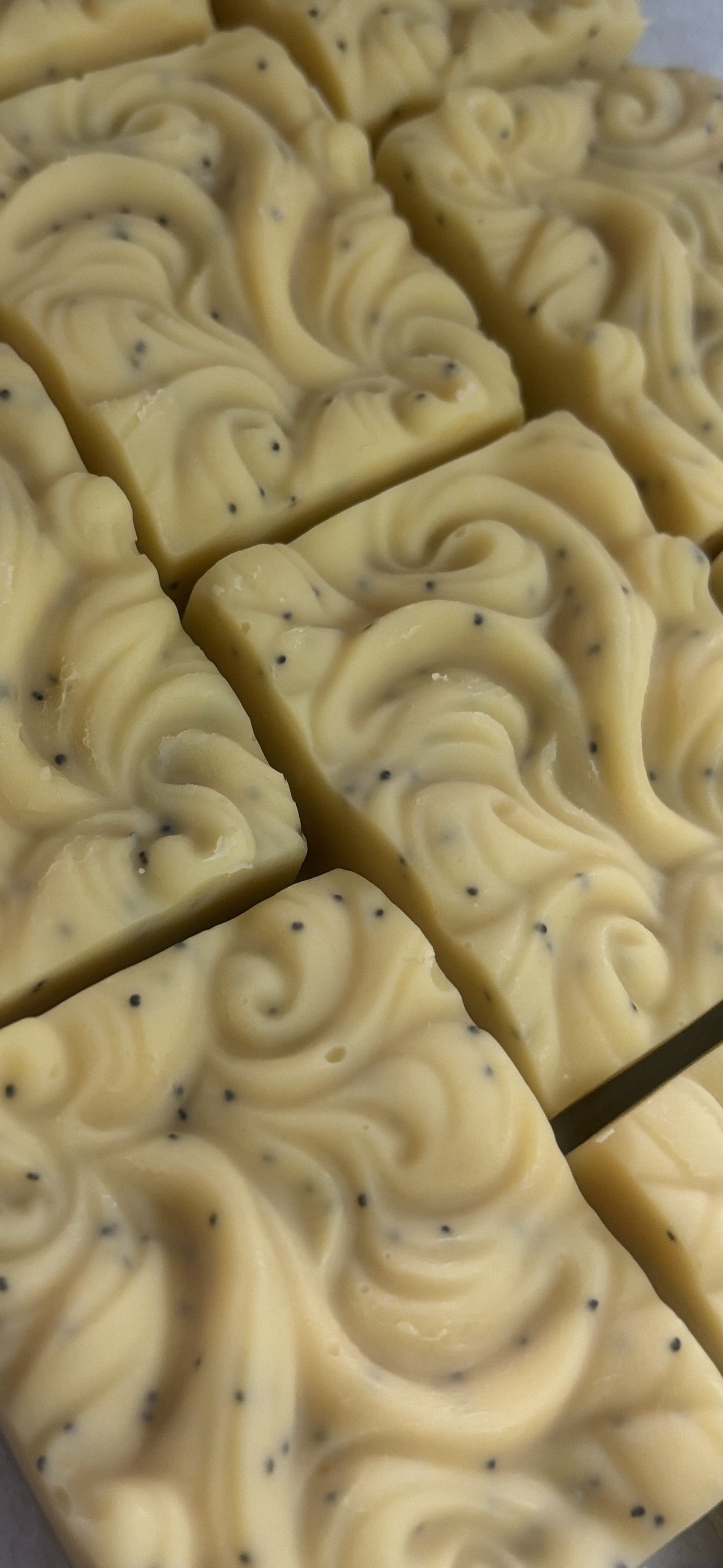 Tangerine, Bergamot & Poppy seed Goats Milk Soap